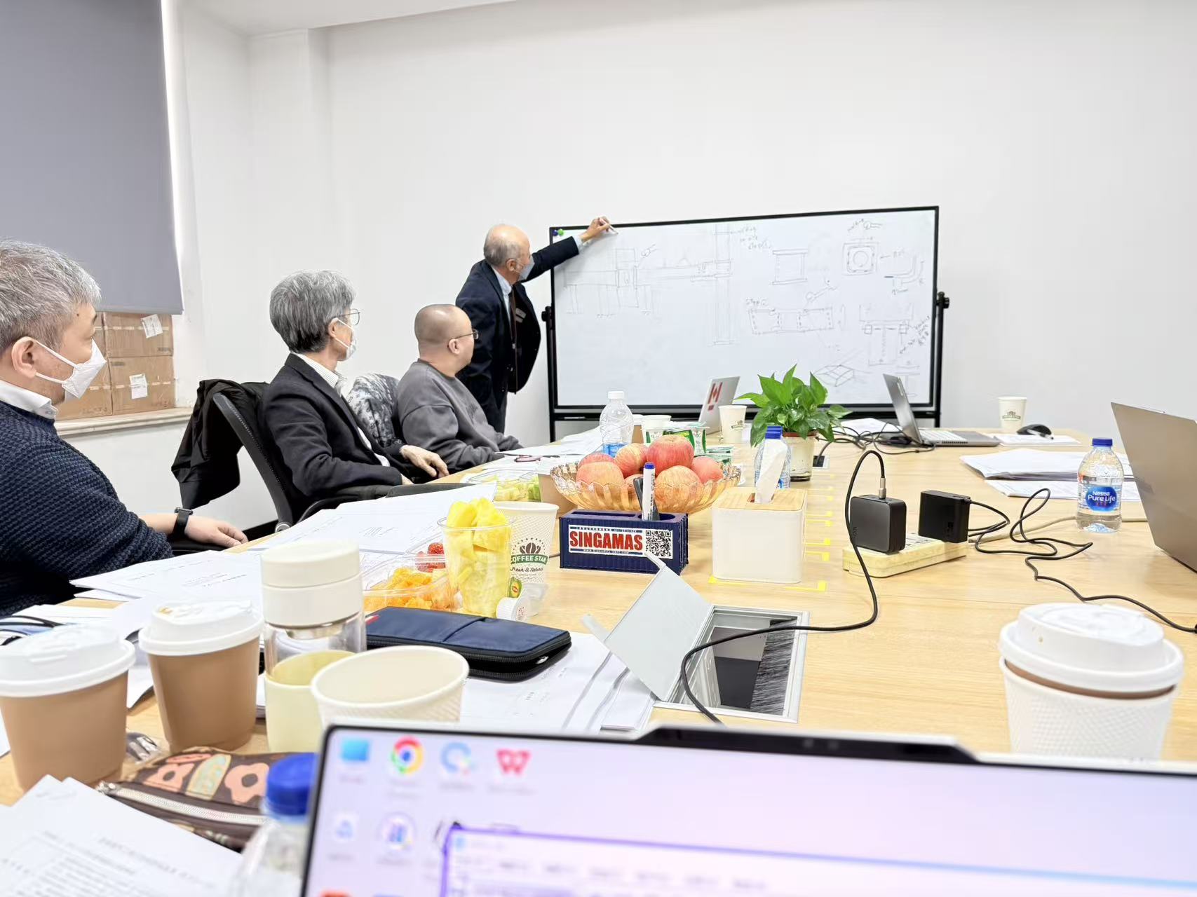 日本铁骨评价中心审核员进行日本钢结构认证现场审核 日本铁骨评价中心审核员进行日本钢结构认证现场审核